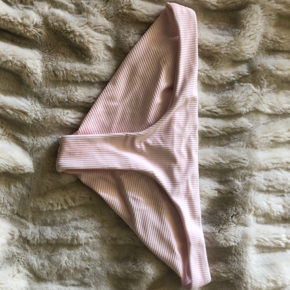 Frankie’s Bikinis bottom